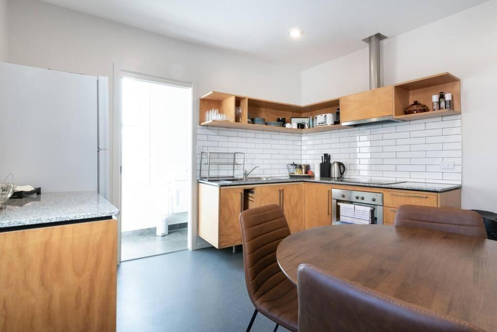 Generous Victorian Terrace In Cbd - Parking & Wifi Apartment Launceston Luaran gambar