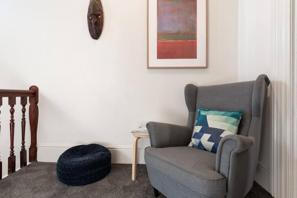Generous Victorian Terrace In Cbd - Parking & Wifi Apartment Launceston Luaran gambar