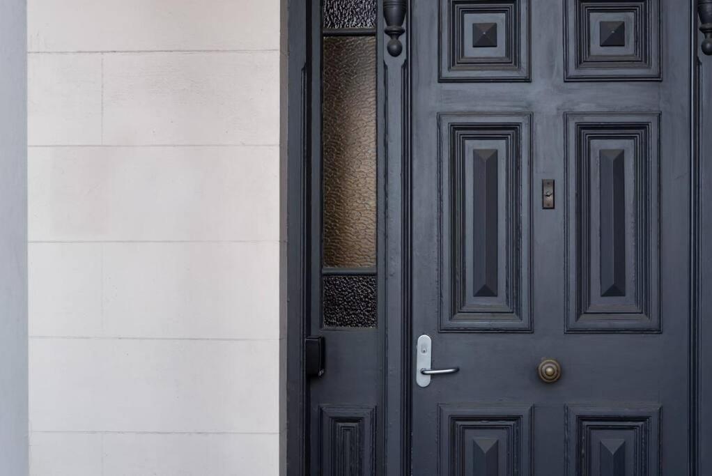 Generous Victorian Terrace In Cbd - Parking & Wifi Apartment Launceston Luaran gambar
