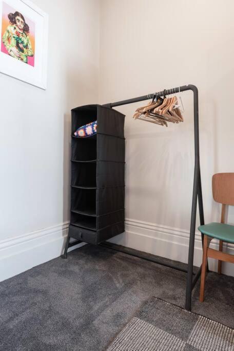 Generous Victorian Terrace In Cbd - Parking & Wifi Apartment Launceston Luaran gambar